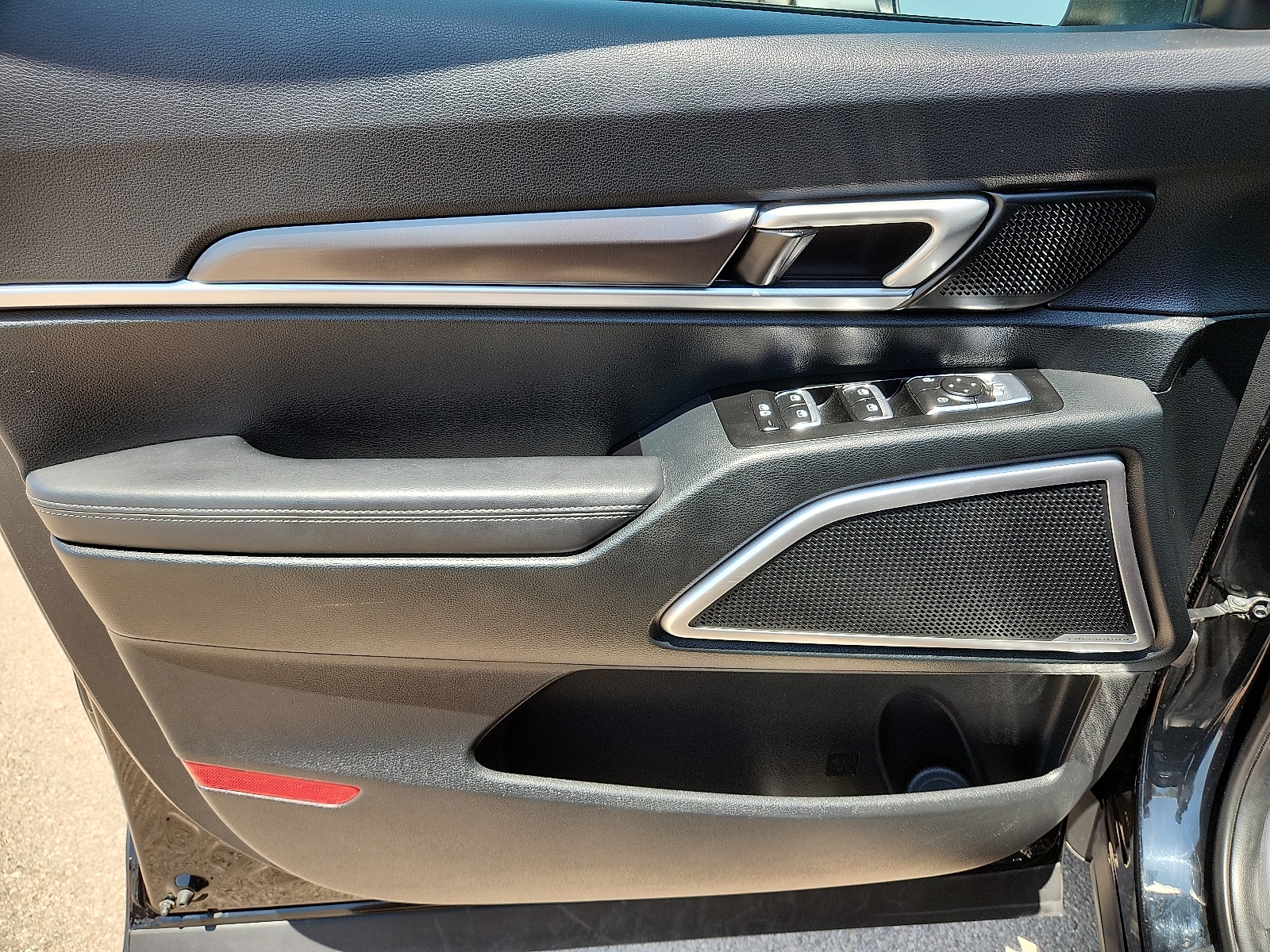 2025 Kia Telluride S - Photo 11