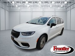 2026 Chrysler Pacifica LIMITED Passenger Van