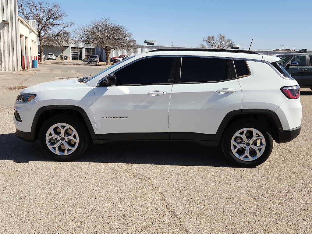 Used 2025 Jeep Compass Latitude SUV