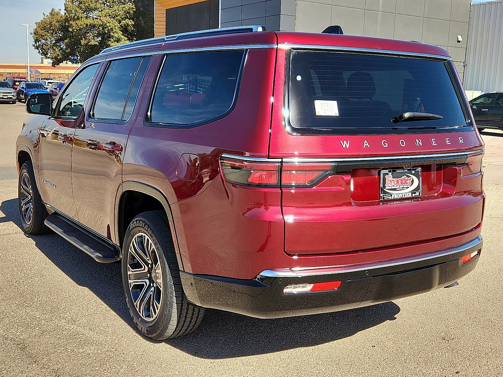 2025 Jeep Wagoneer Base photo 3