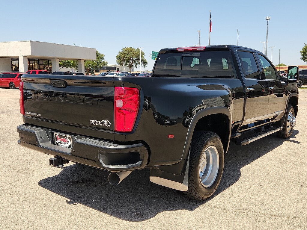Used 2026 Chevrolet Silverado 3500 HD High Country Truck Crew Cab