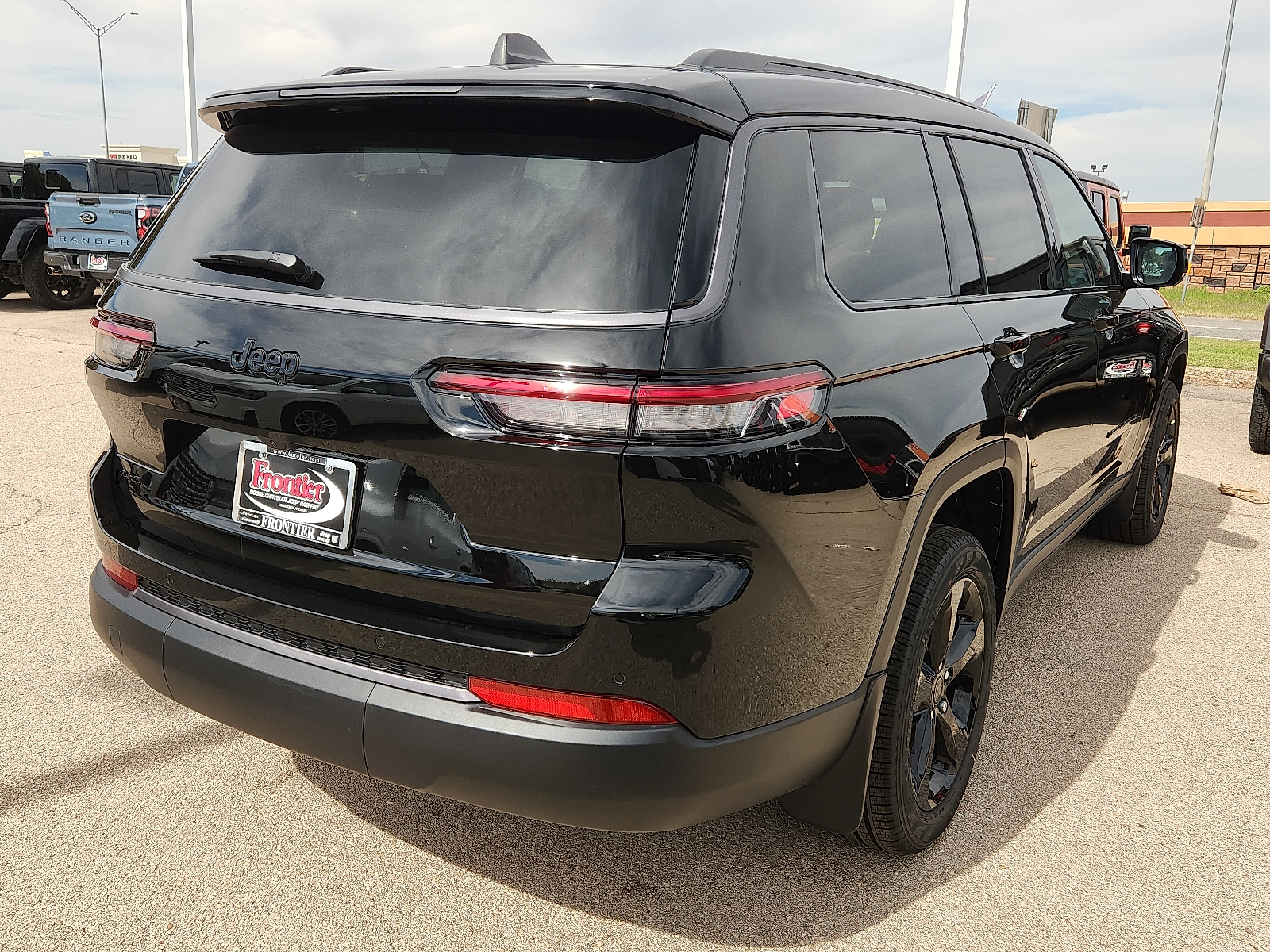 New 2027 Jeep Grand Cherokee L LIMITED 4X4 Sport Utility