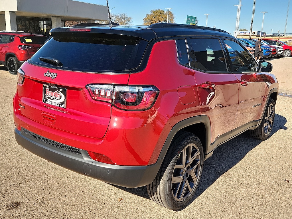 New 2026 Jeep Compass LIMITED ALTITUDE 4X4 Sport Utility