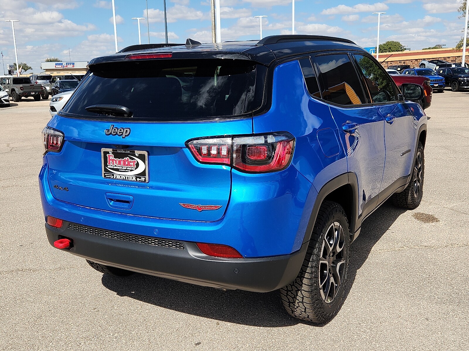 2026 Jeep Compass Trailhawk Sport photo 4