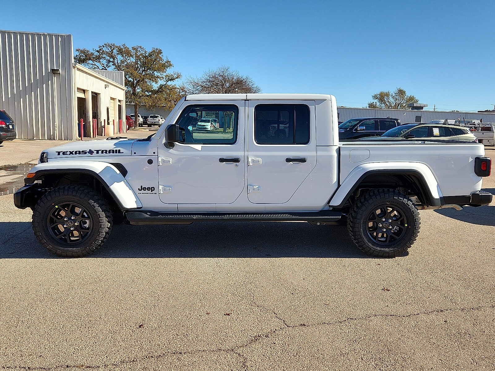 2026 Jeep Gladiator Texas Trail photo 2