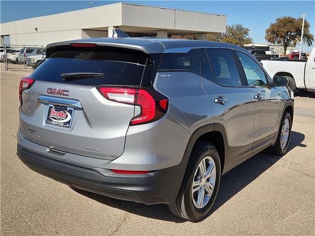 2024 Gmc Terrain SLE photo 3