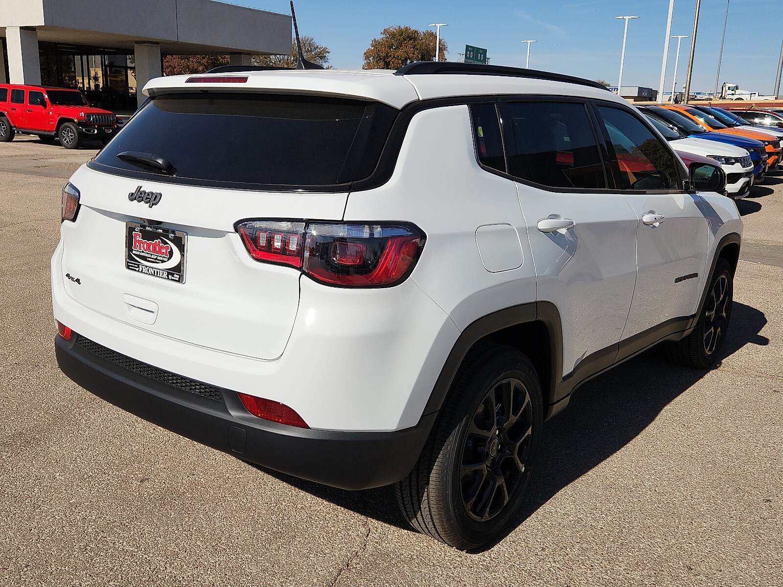 2026 Jeep Compass Latitude Altitude photo 3