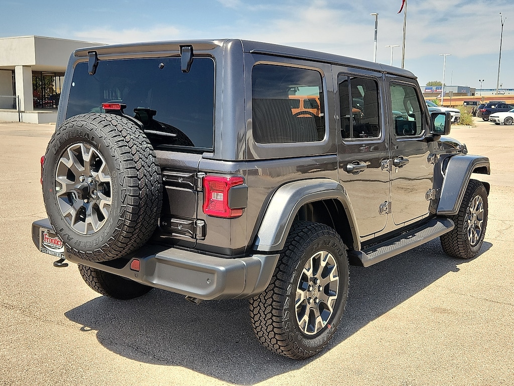 New 2026 Jeep Wrangler 4-DOOR SAHARA Sport Utility