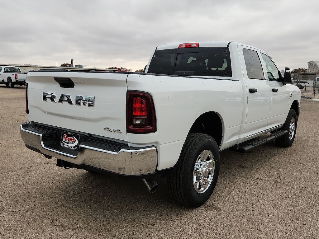 New 2026 Ram 2500 TRADESMAN CREW CAB 4X4 6'4 BOX Pickup