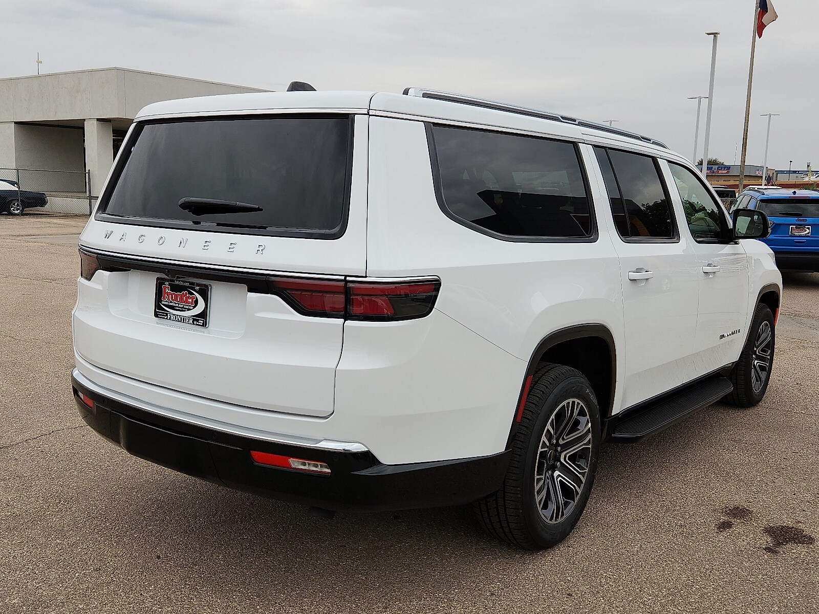 2025 Jeep Wagoneer L Base photo 4