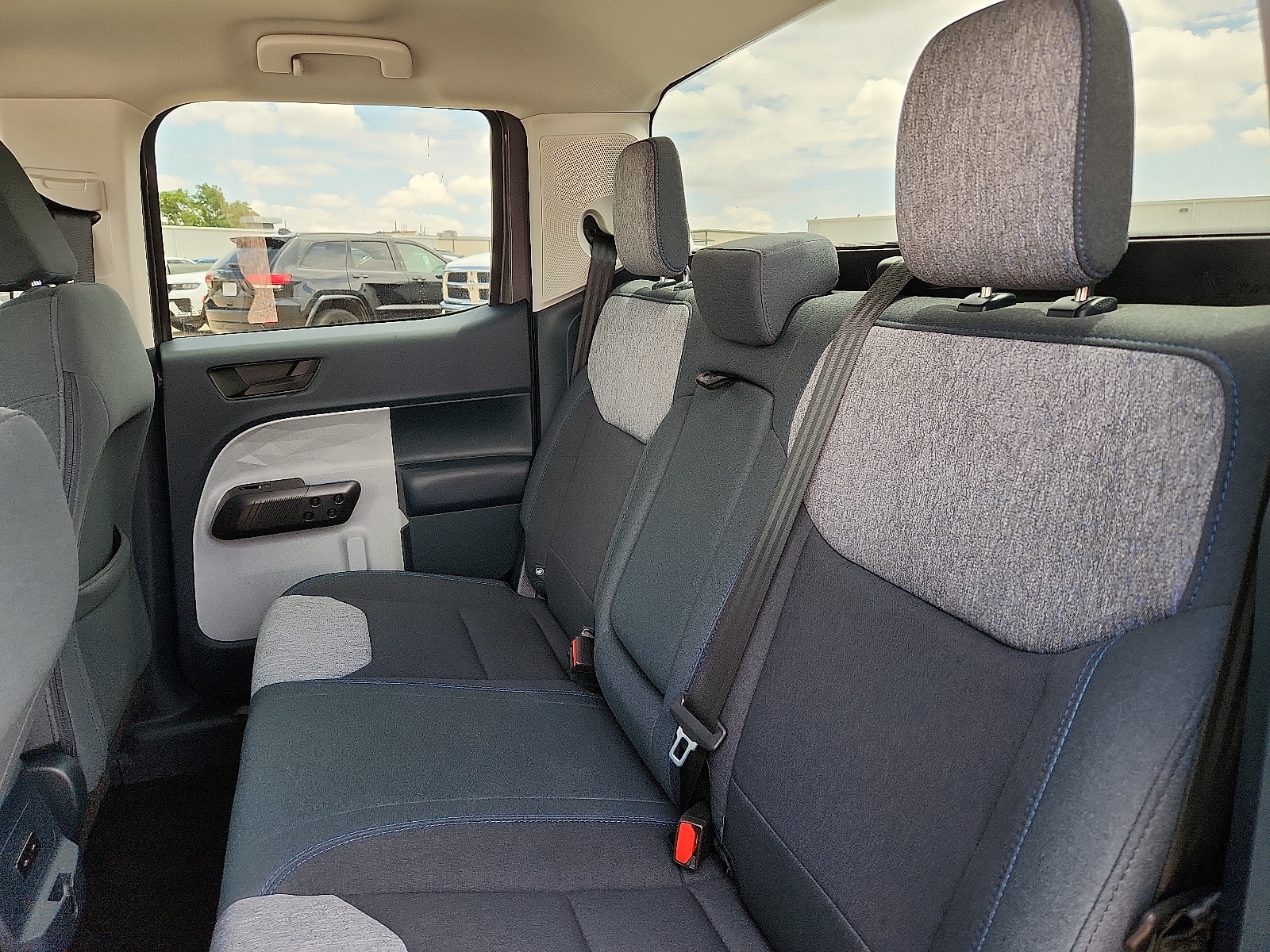 2025 Ford Maverick XLT - Photo 10