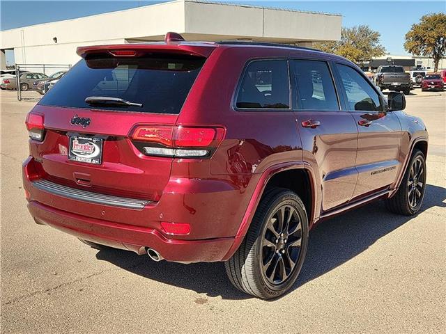 2022 Jeep Cherokee Laredo photo 3