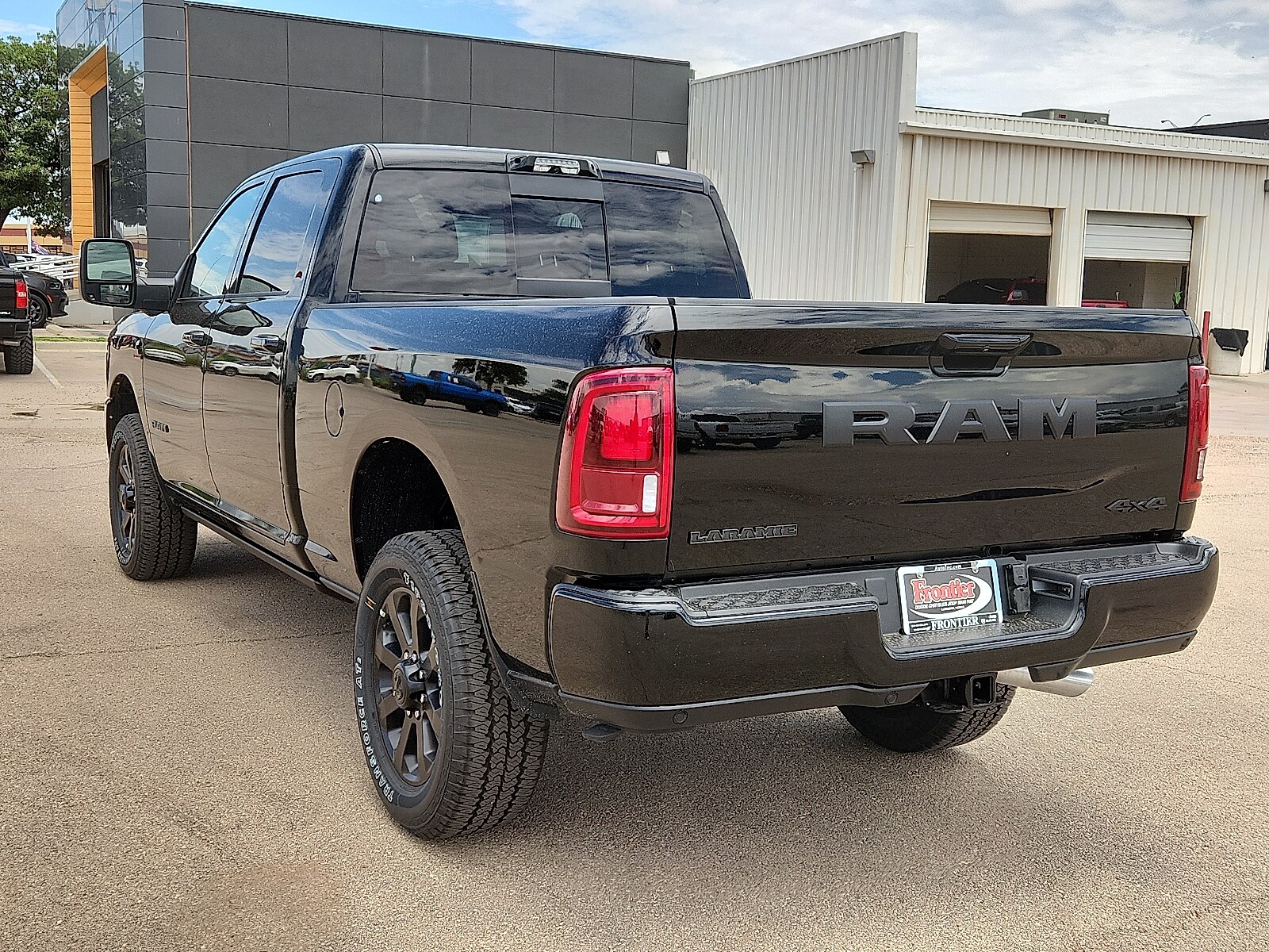 2025 Ram 2500 Laramie photo 3