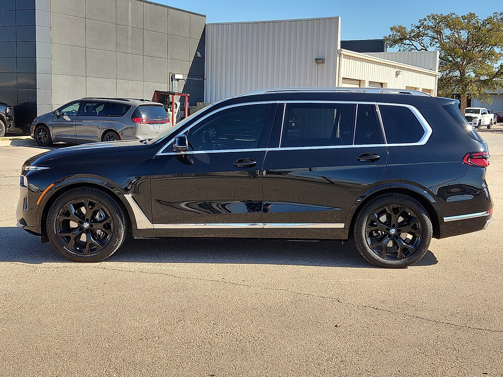 2023 Bmw X7 xDrive40i photo 2