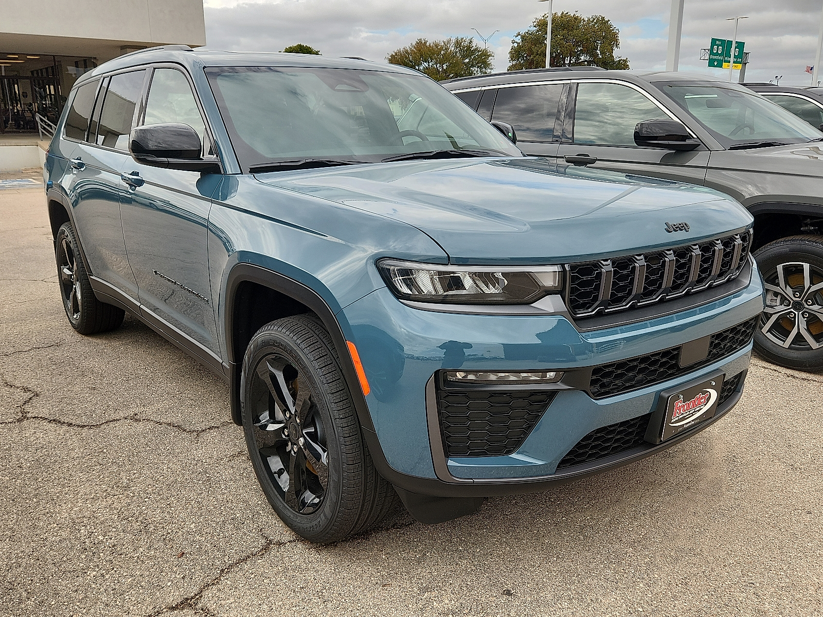 New 2027 Jeep Grand Cherokee L LIMITED 4X4 Sport Utility