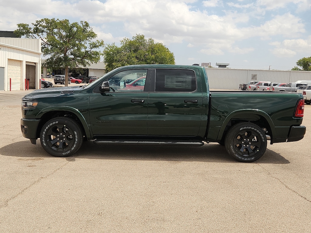 New 2026 Ram 1500 LONE STAR CREW CAB 4X4 5'7 BOX Pickup