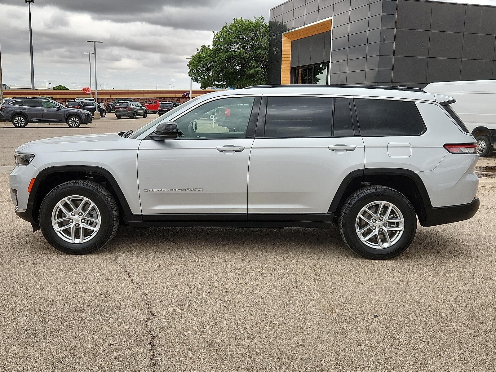 Used 2024 Jeep Grand Cherokee L Laredo with VIN 1C4RJKAG0R8538840 for sale in Lubbock, TX