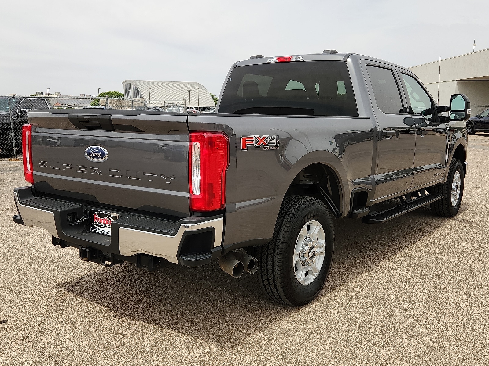 2025 Ford F-250 Super Duty - Photo 4