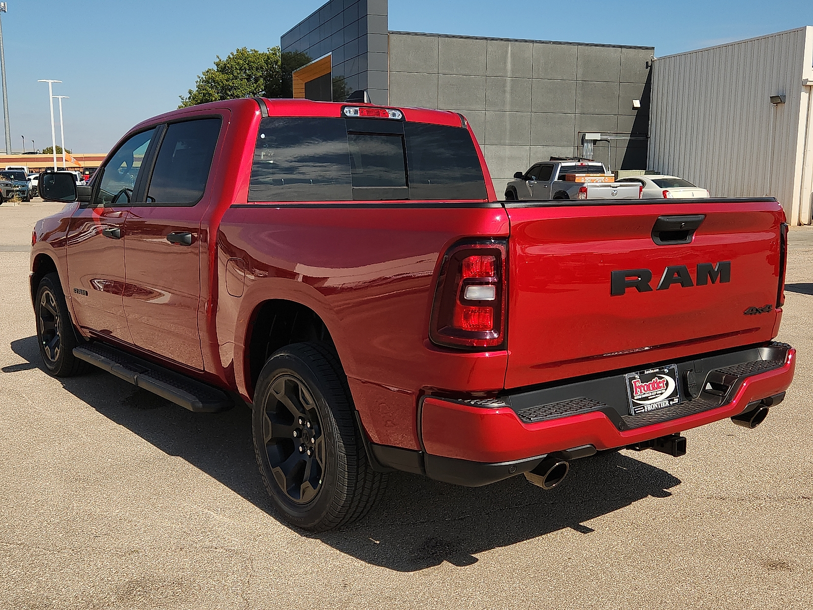 New 2026 Ram 1500 EXPRESS CREW CAB 4X4 5'7 BOX Pickup