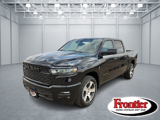 2026 Ram 1500 EXPRESS CREW CAB 4X2 5'7 BOX Pickup