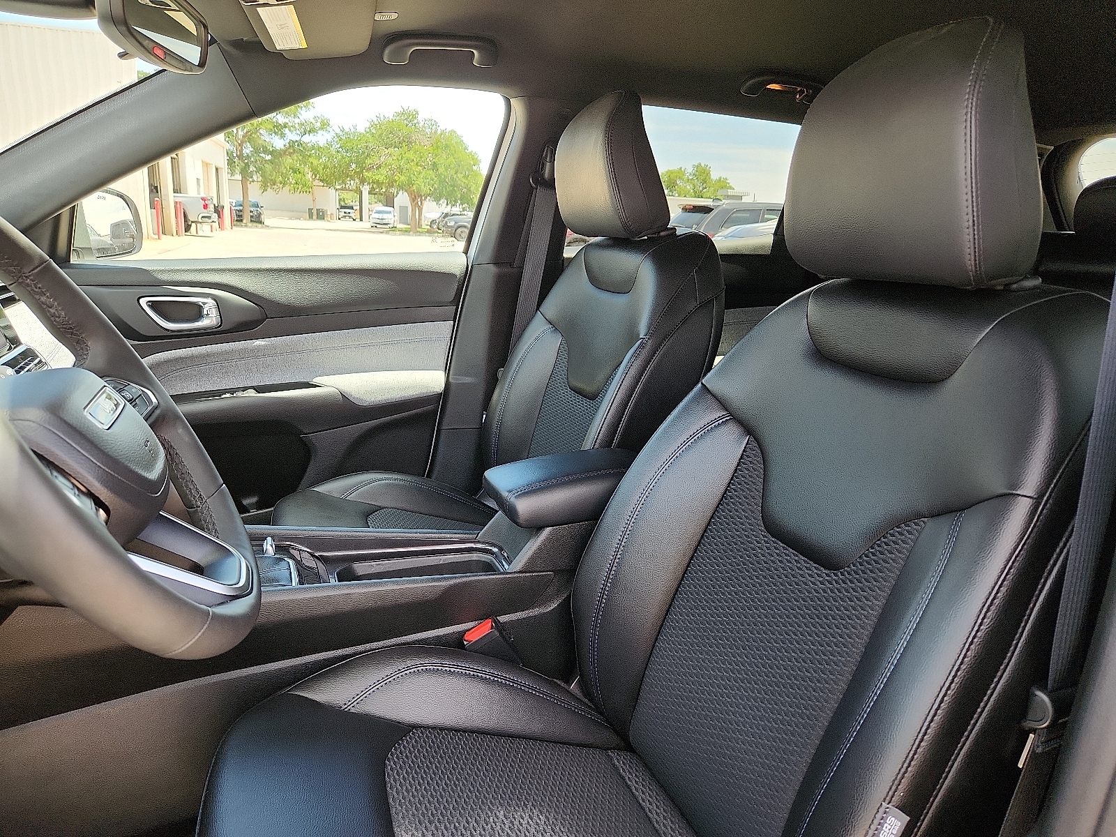 2026 Jeep Compass Latitude - Photo 13