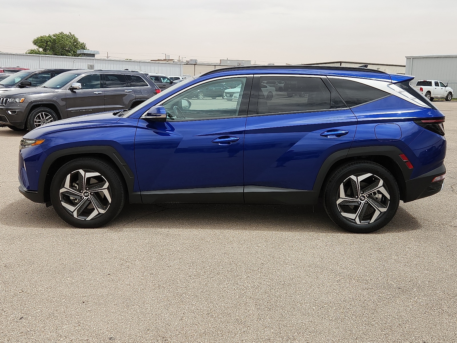 Used 2024 Hyundai Tucson Limited with VIN 5NMJE3DE8RH331208 for sale in Lubbock, TX