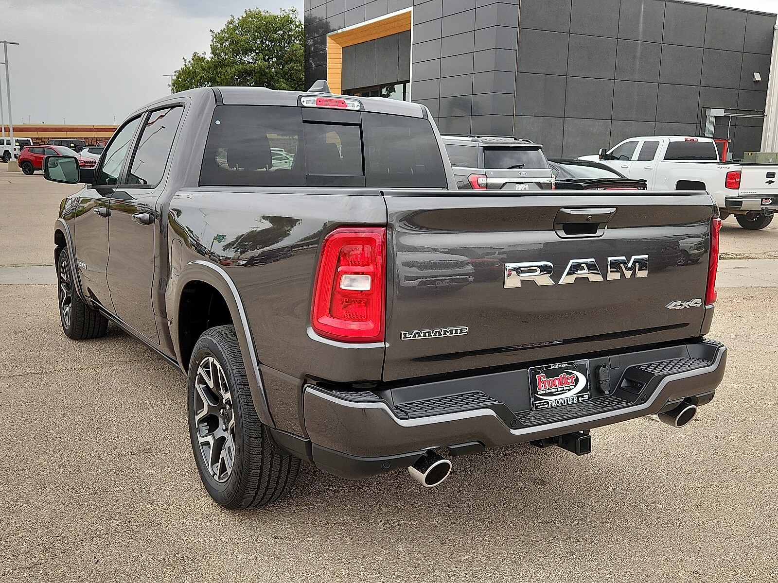 2026 Ram 1500 Laramie photo 2