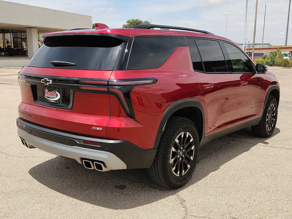 Used 2025 Chevrolet Traverse Z71 SUV