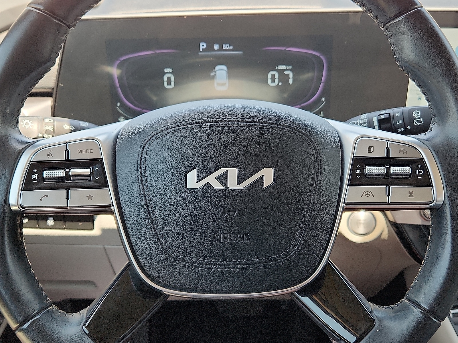 2024 Kia Telluride S - Photo 19