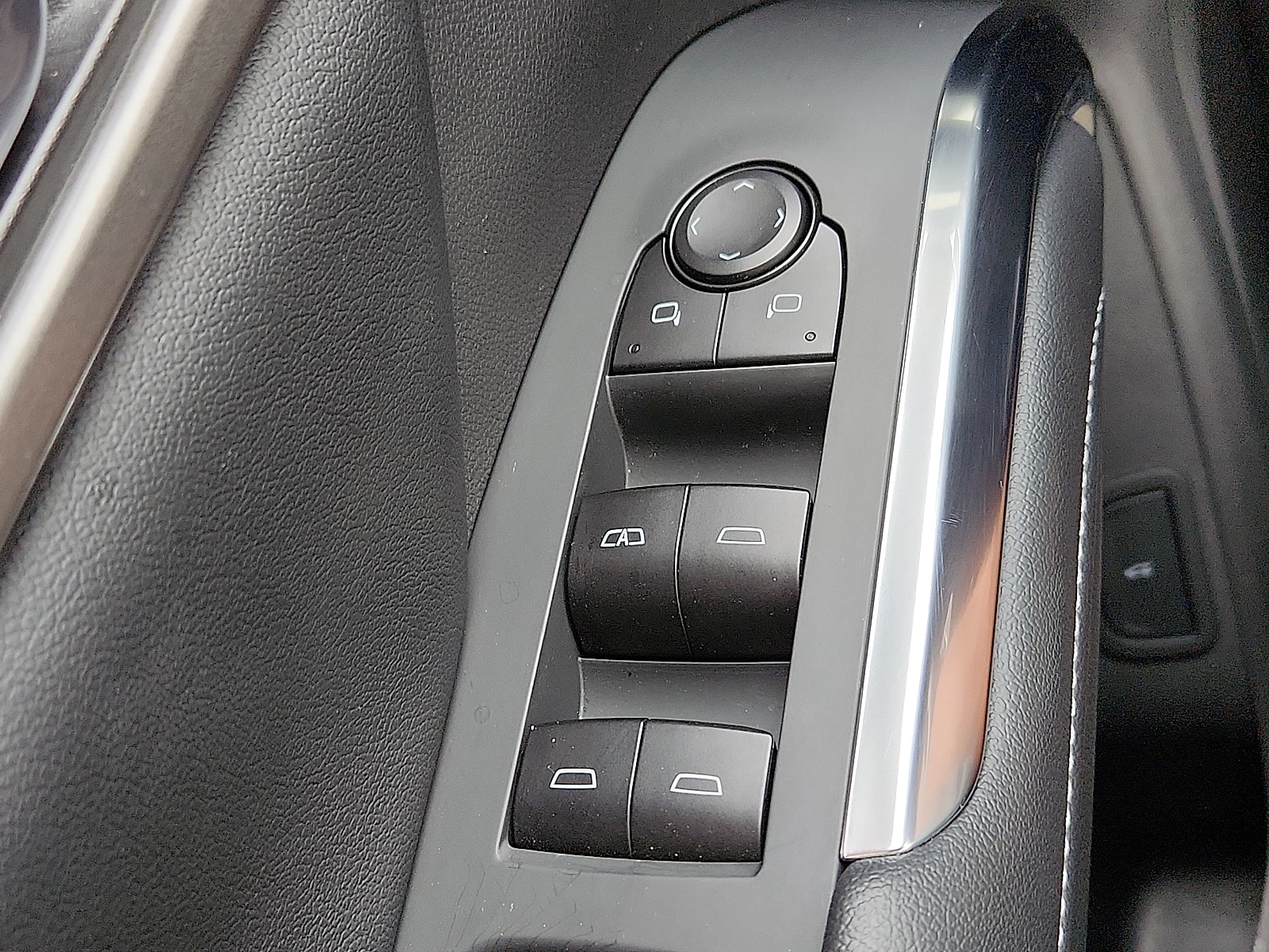 2026 Chevrolet Traverse LT - Photo 17