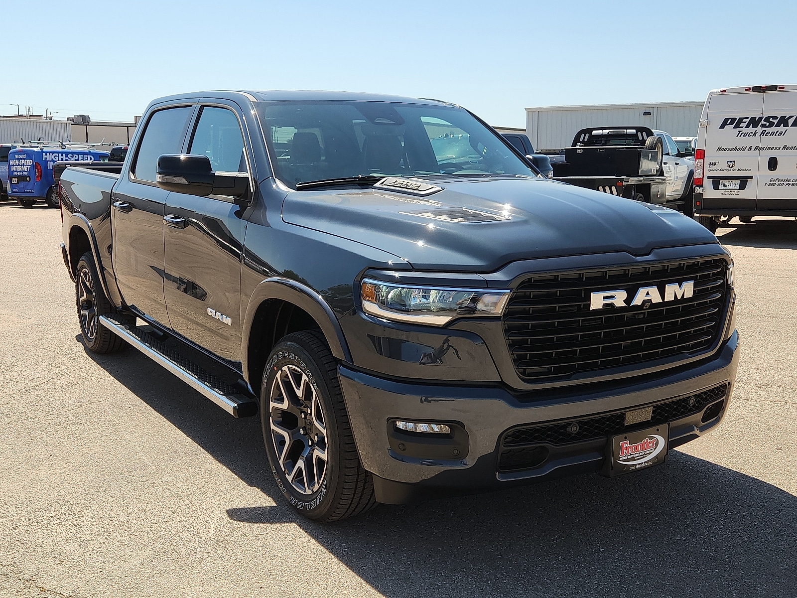 2026 RAM 1500 Laramie - Photo 6