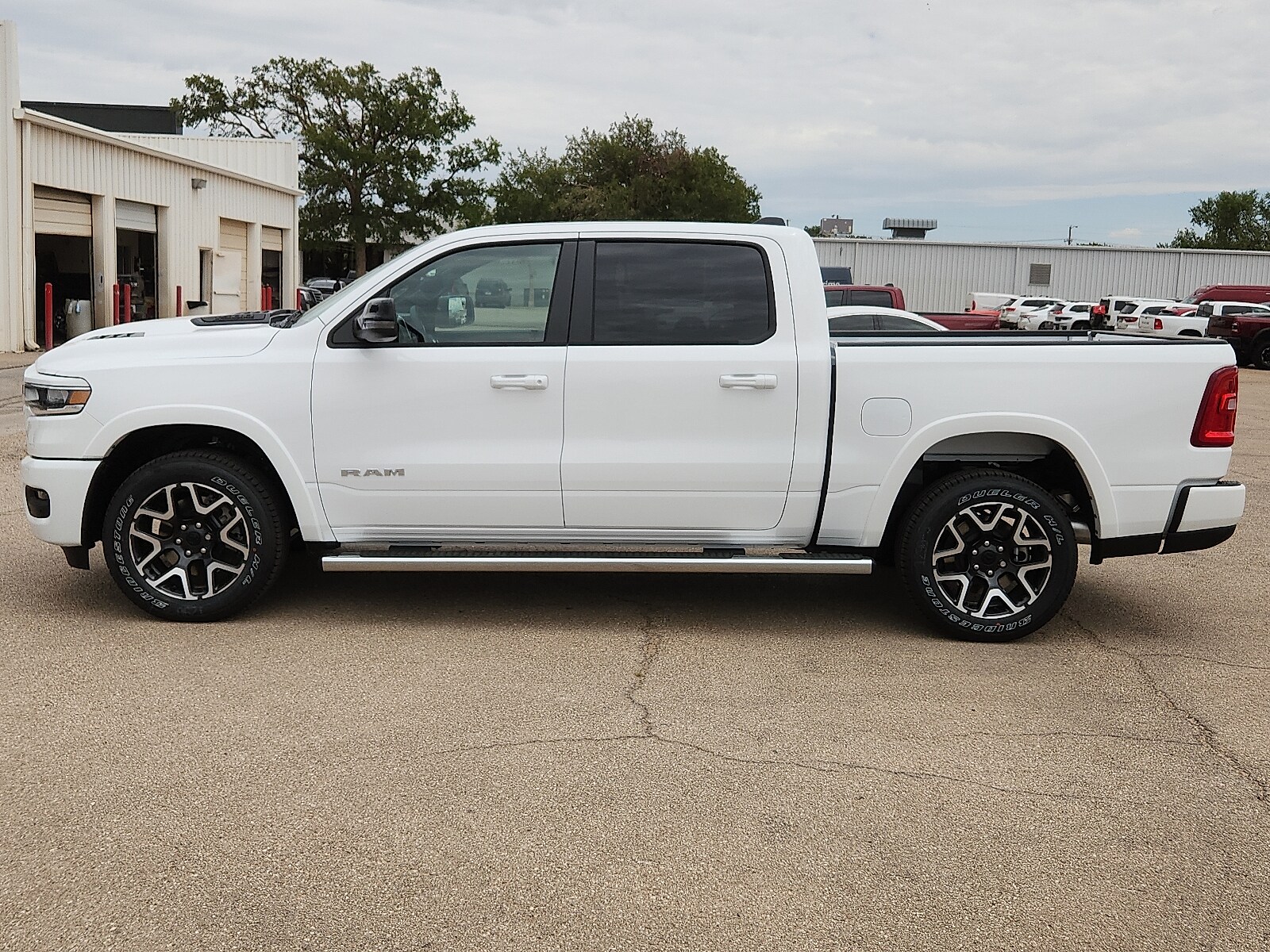 2026 Ram 1500 Laramie photo 2