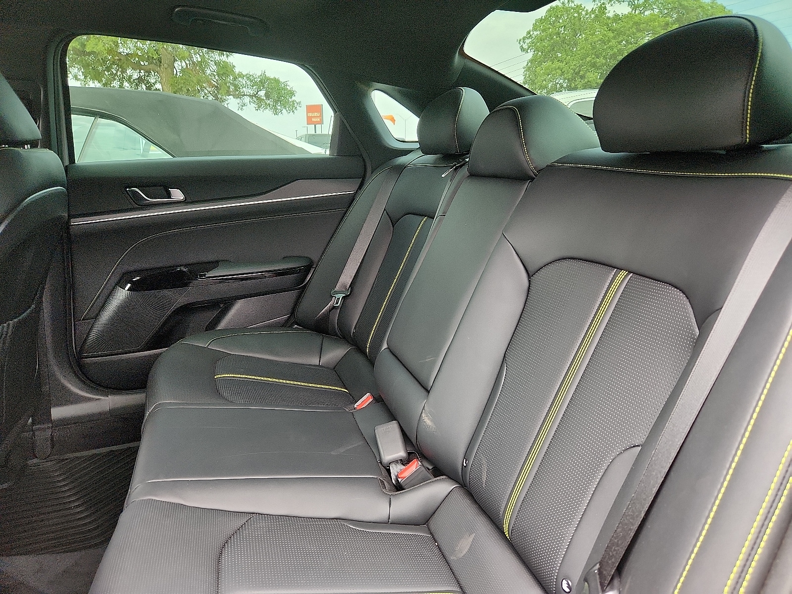 2025 Kia K5 GT - Photo 9