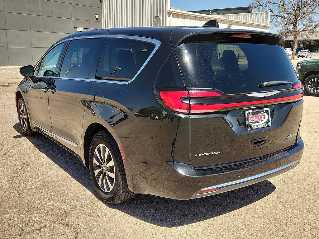 Used 2023 Chrysler Pacifica Plug-In Hybrid Limited Van Passenger Van