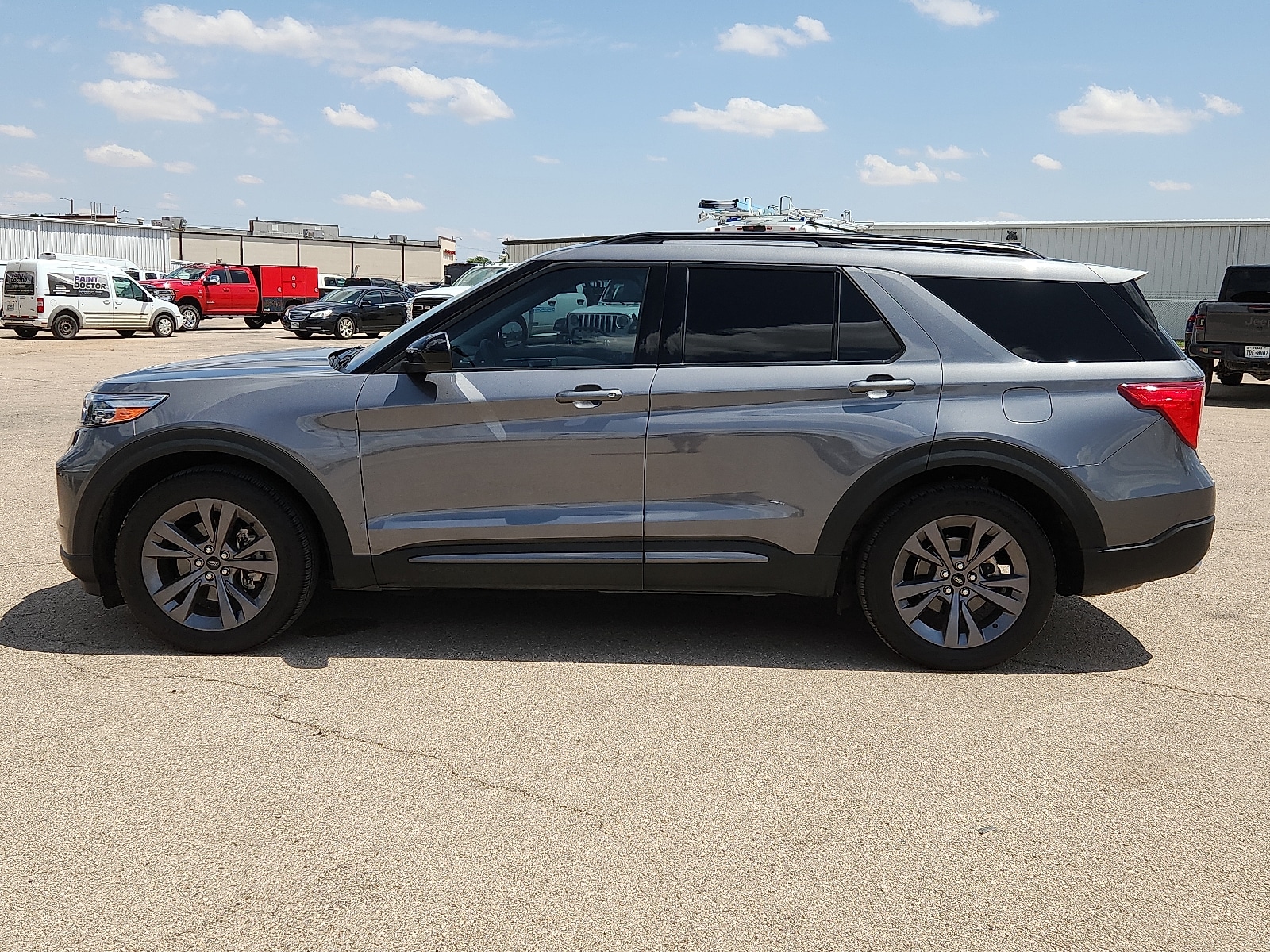 Used 2022 Ford Explorer XLT with VIN 1FMSK7DH0NGC28344 for sale in Lubbock, TX