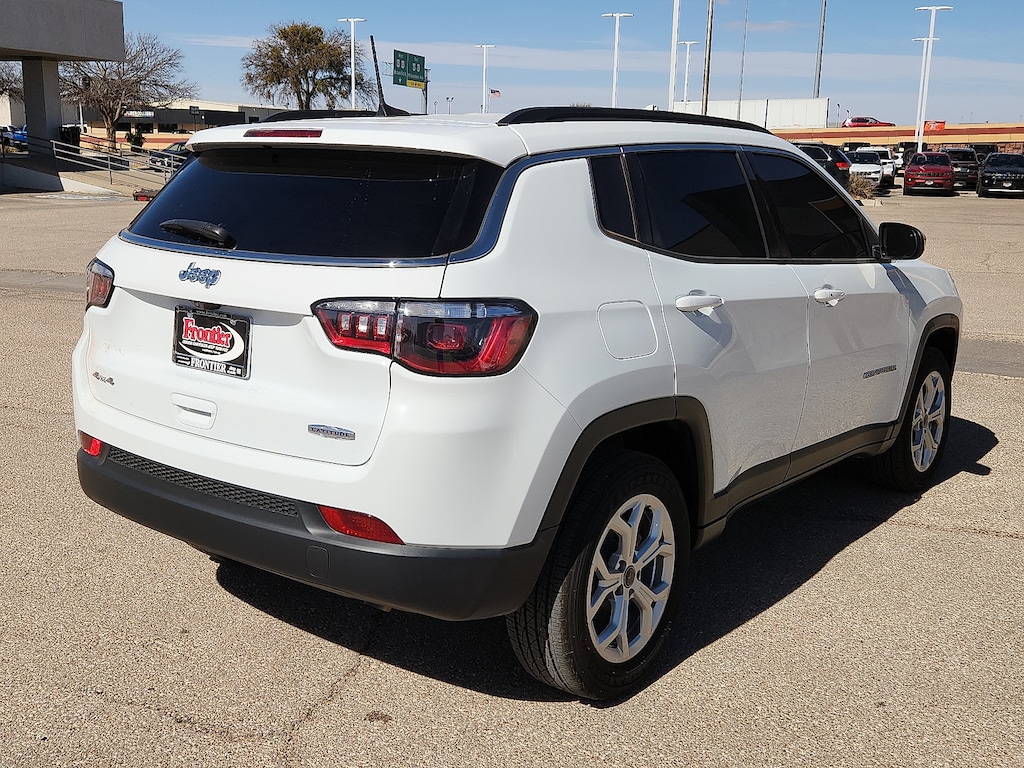 Used 2025 Jeep Compass Latitude SUV