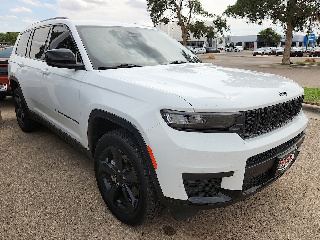 Used 2023 Jeep Grand Cherokee L Laredo SUV