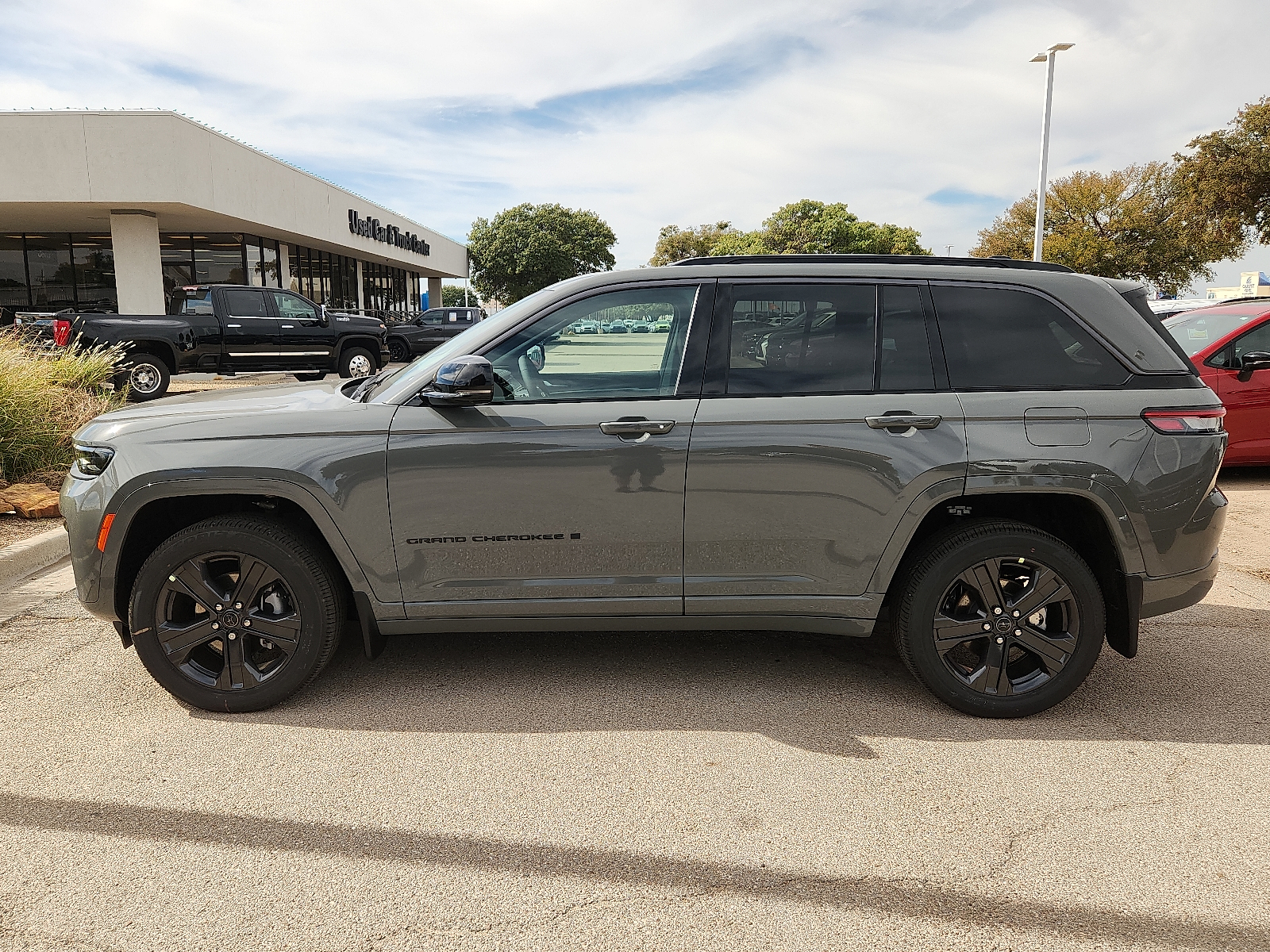 New 2027 Jeep Grand Cherokee 2 Row LIMITED 4X4 Sport Utility