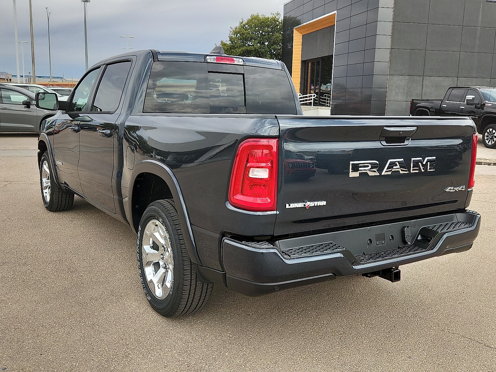 2025 Ram 1500 Lone Star photo 3