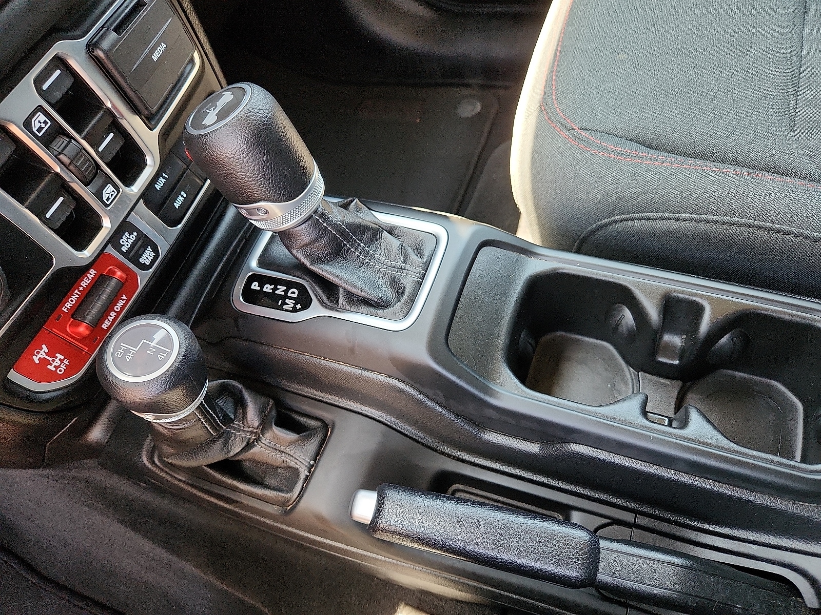 2025 Jeep Wrangler 4-Door Rubicon - Photo 19