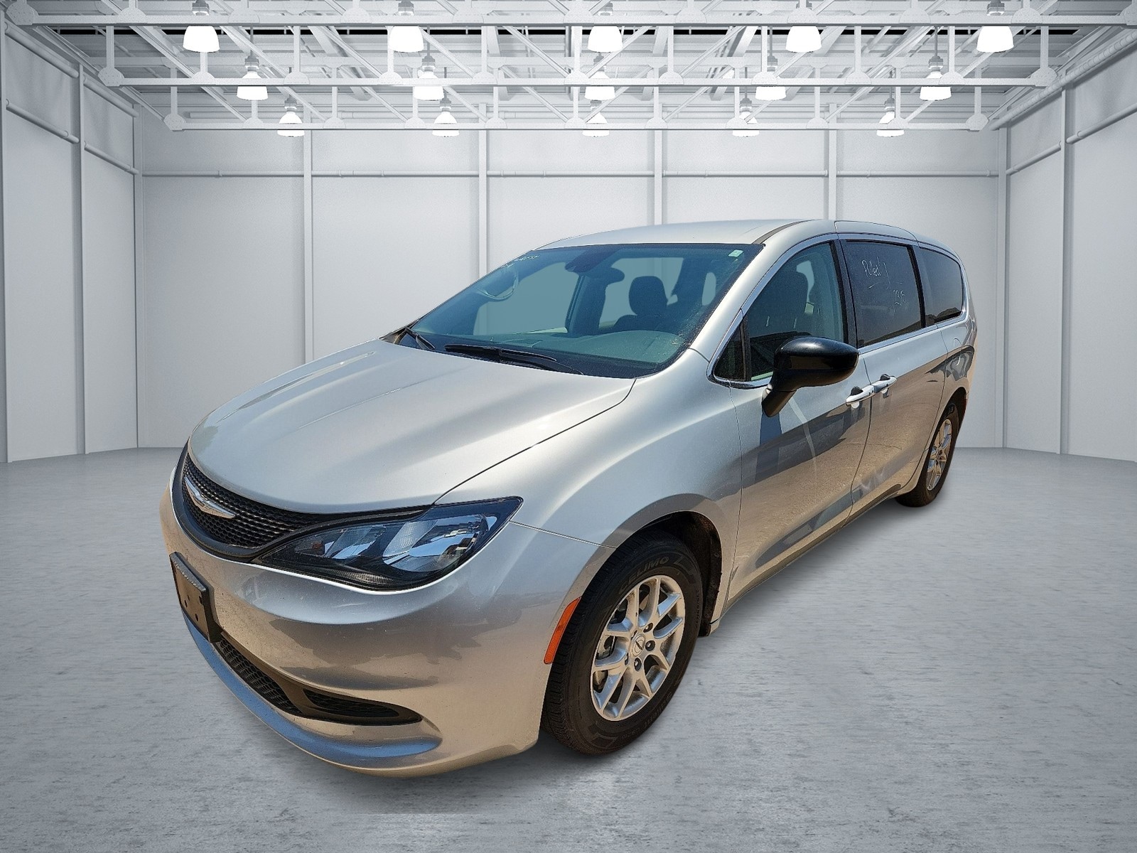 2024 Chrysler Voyager LX's photo