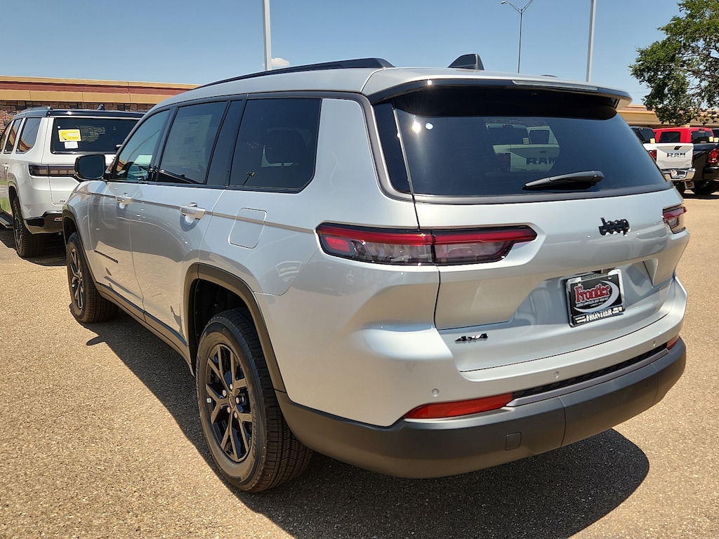 New 2026 Jeep Grand Cherokee L LAREDO ALTITUDE 4X4 Sport Utility