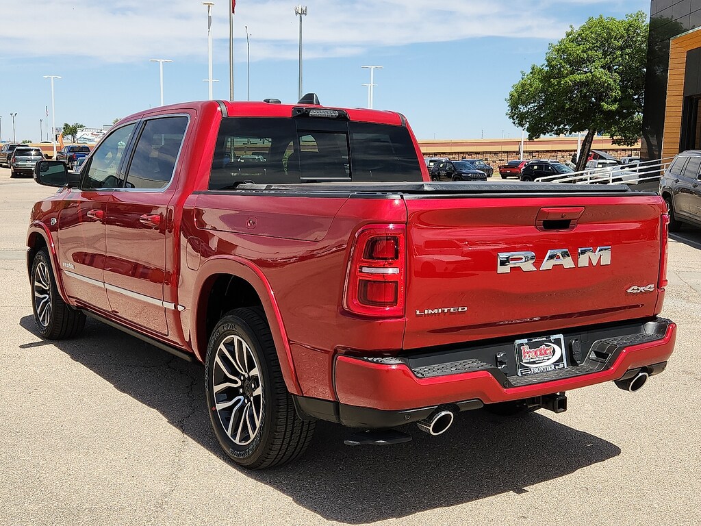 New 2026 Ram 1500 LIMITED CREW CAB 4X4 5'7 BOX Pickup