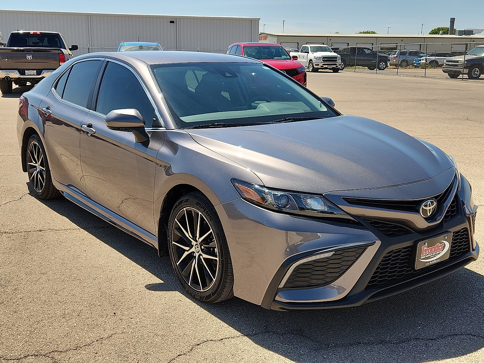2024 Toyota Camry SE - Photo 6
