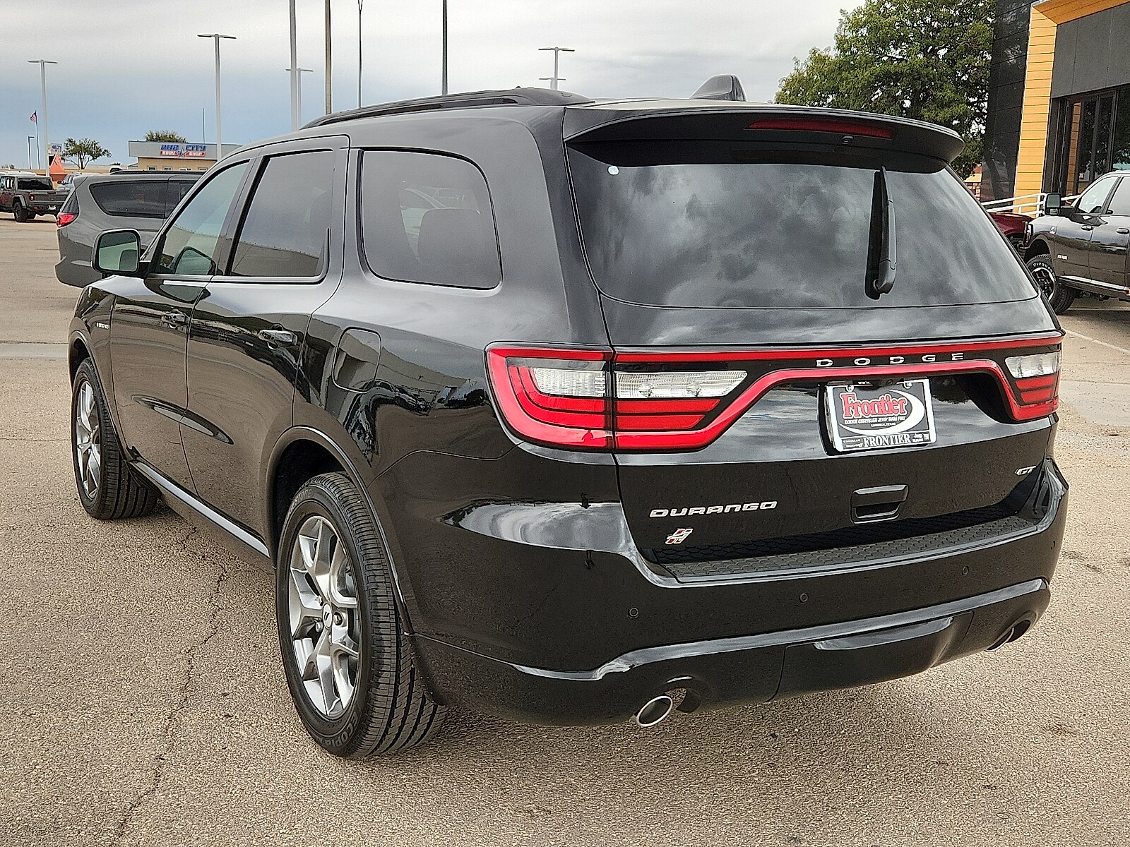 2026 Dodge Durango GT Premium photo 3