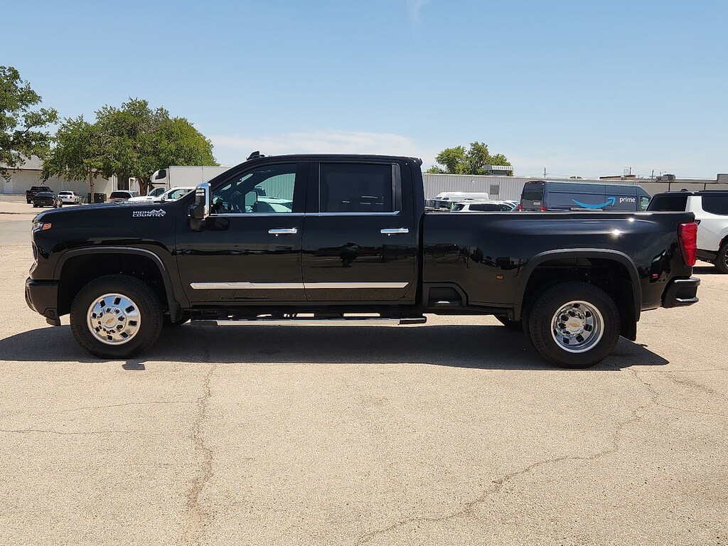 Used 2026 Chevrolet Silverado 3500 HD High Country Truck Crew Cab