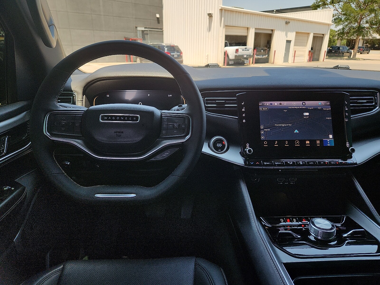 2024 Jeep Wagoneer Series II - Photo 9