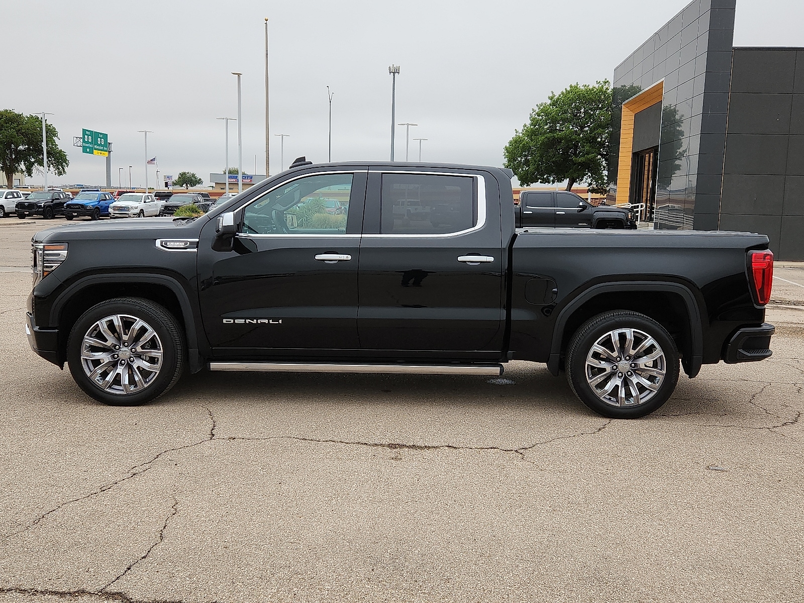 Used 2024 GMC Sierra 1500 Denali Denali with VIN 3GTUUGE87RG162956 for sale in Lubbock, TX