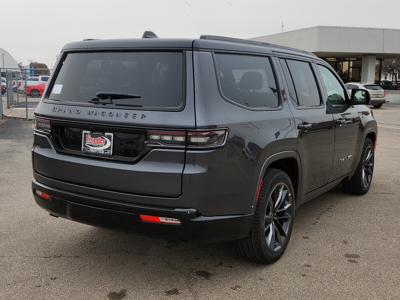 2024 Jeep Grand Wagoneer Obsidian photo 4