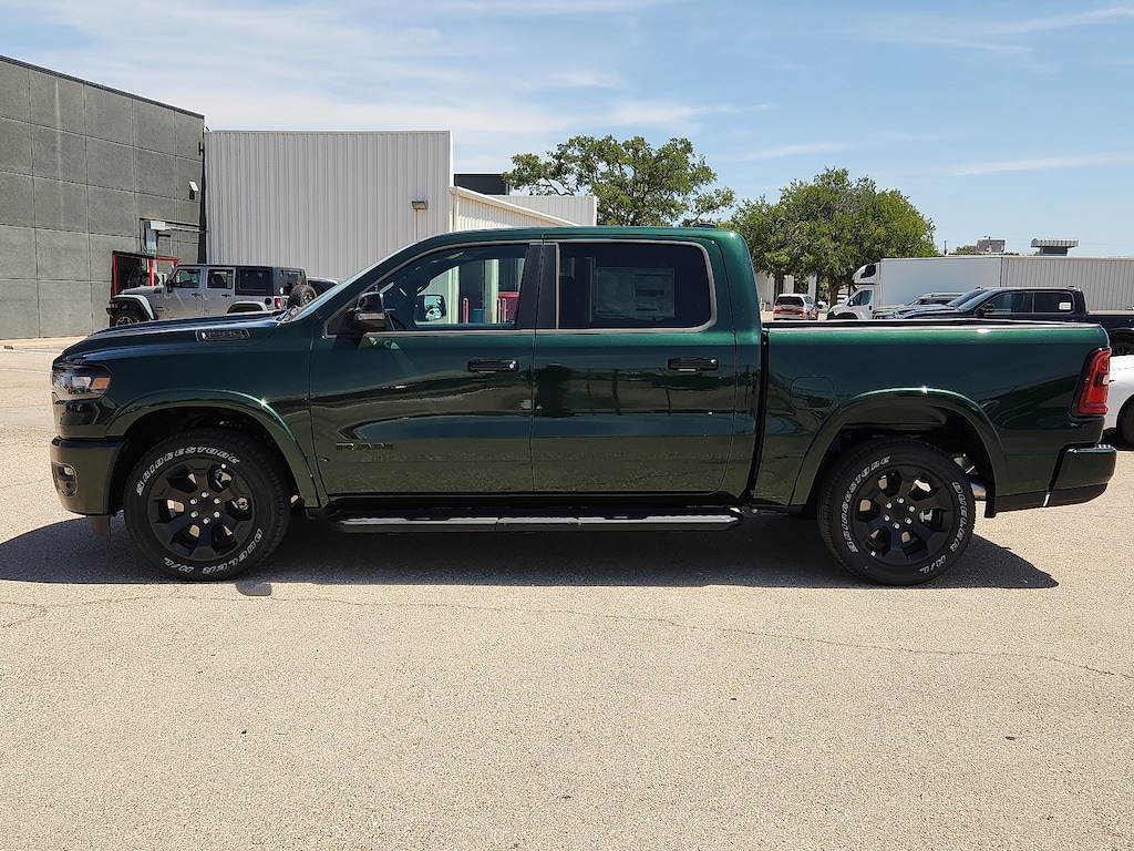 New 2026 Ram 1500 LONE STAR CREW CAB 4X4 5'7 BOX Pickup
